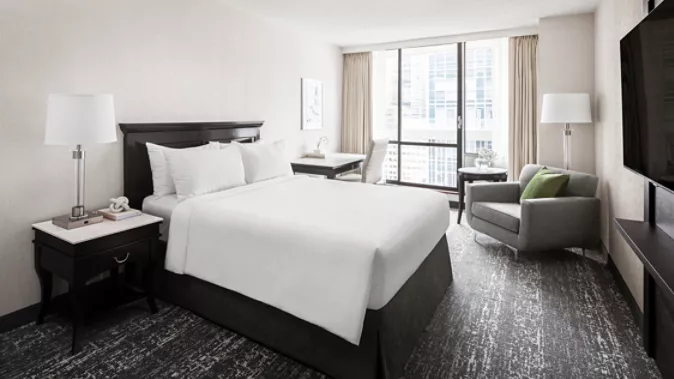 deals on hotels toronto