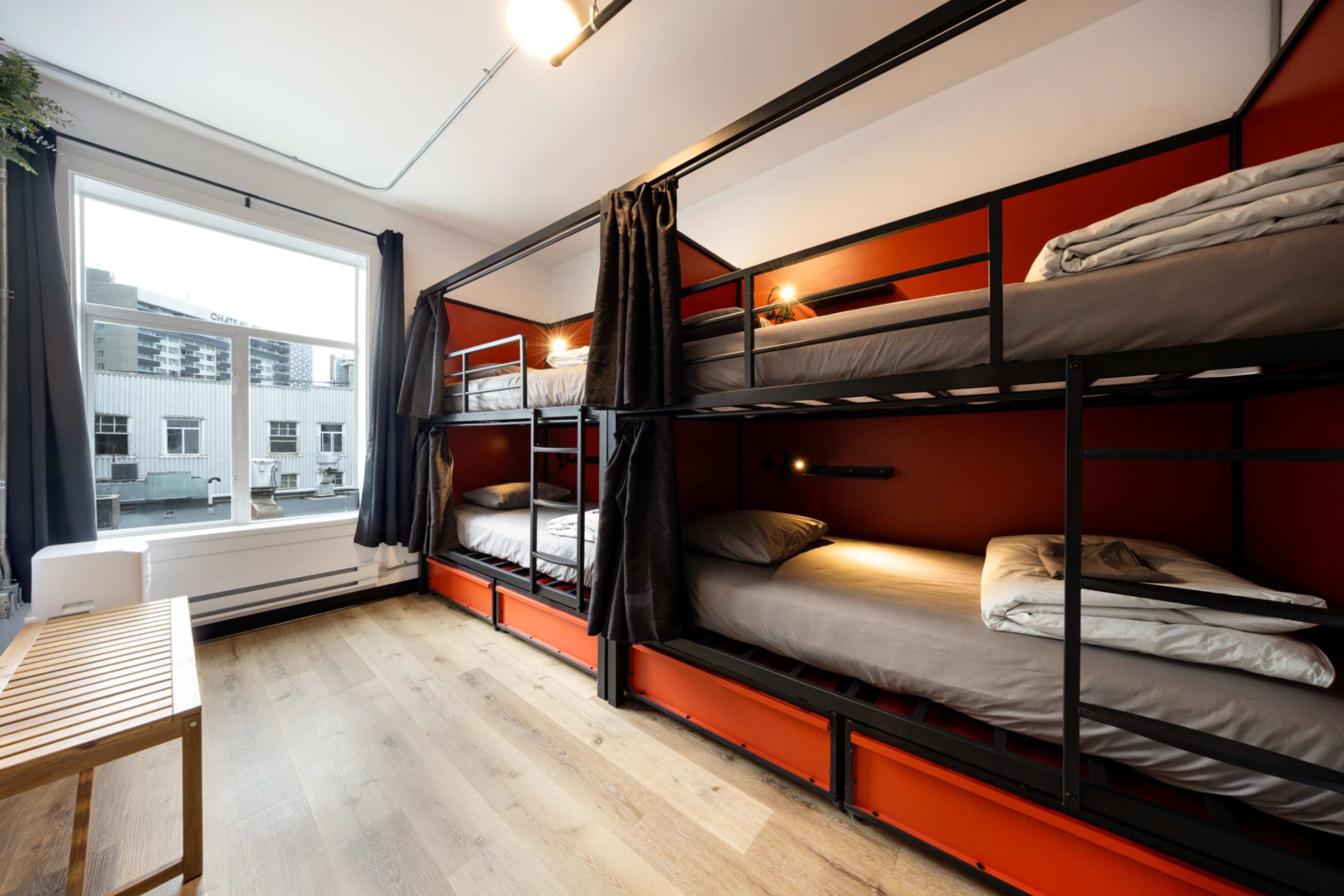 vancouver backpackers hostel