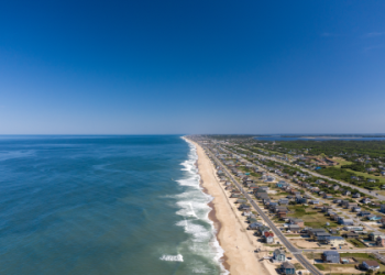 flights into virginia beach