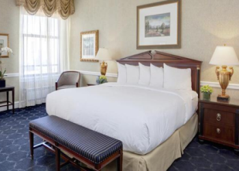 hotel chicago downtown autograph collection