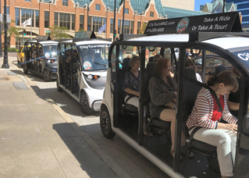 milwaukee rent a car