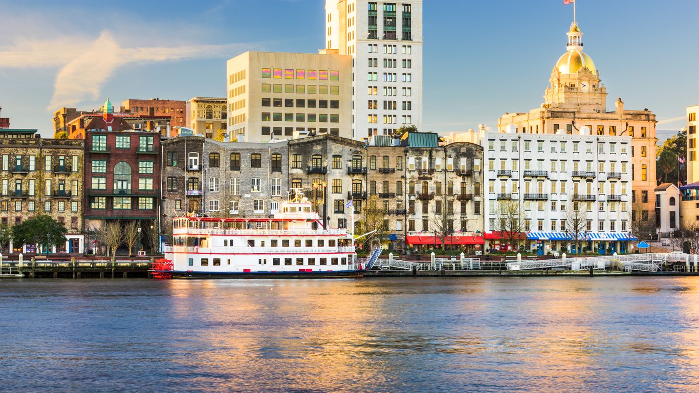 cheap flights to savannah