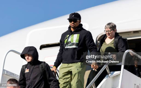 philadelphia airport to new orleans