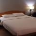 cheap phoenix hotels