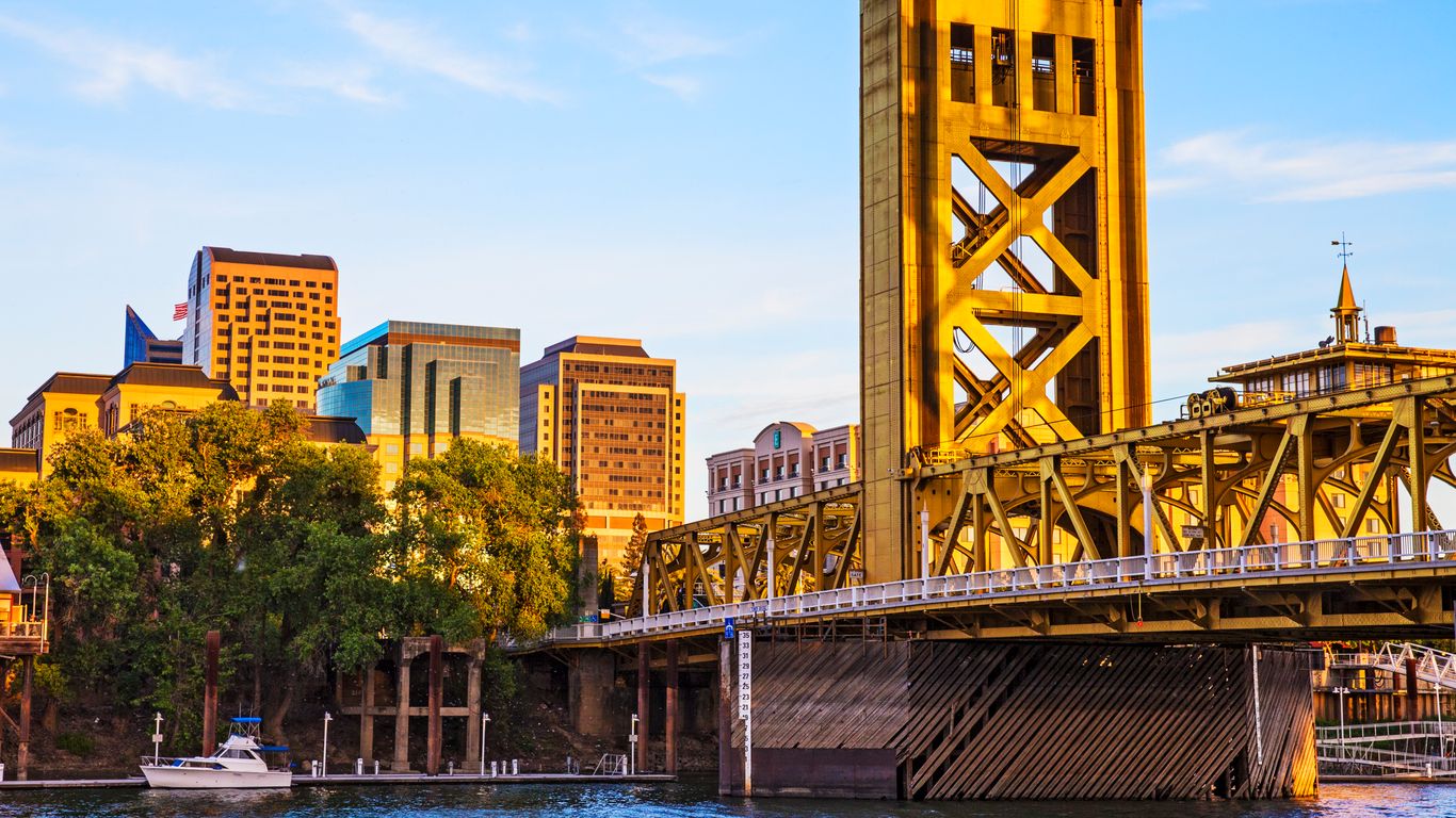 sacramento cheap flights